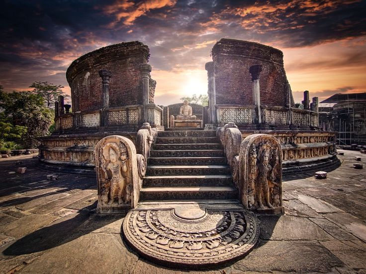 Polonnaruwa Ruins