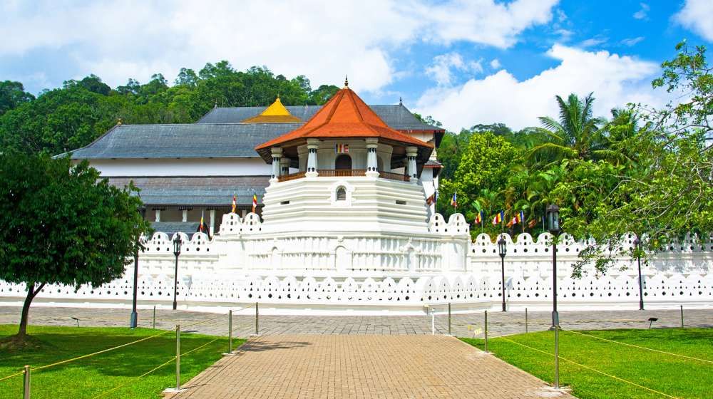 Kandy City &amp; Temple of Tooth